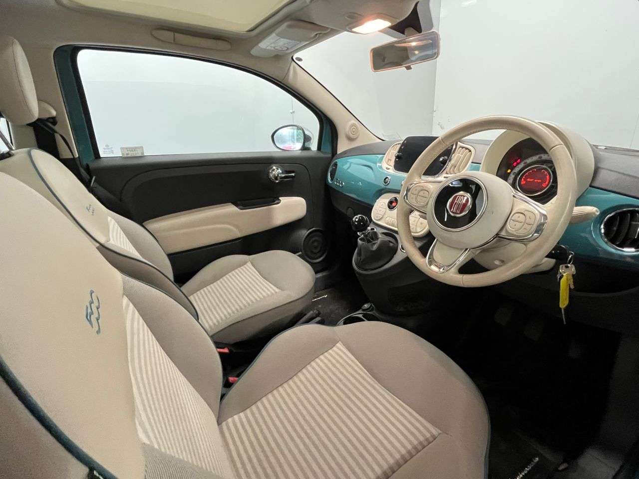 2017 FIAT 500 2017 FIAT 500