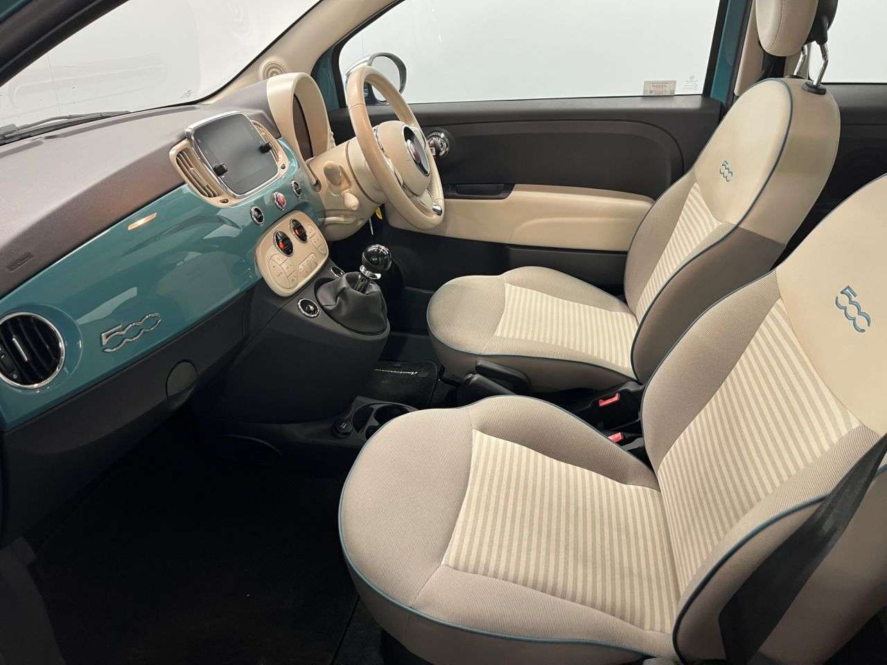 2017 FIAT 500 2017 FIAT 500