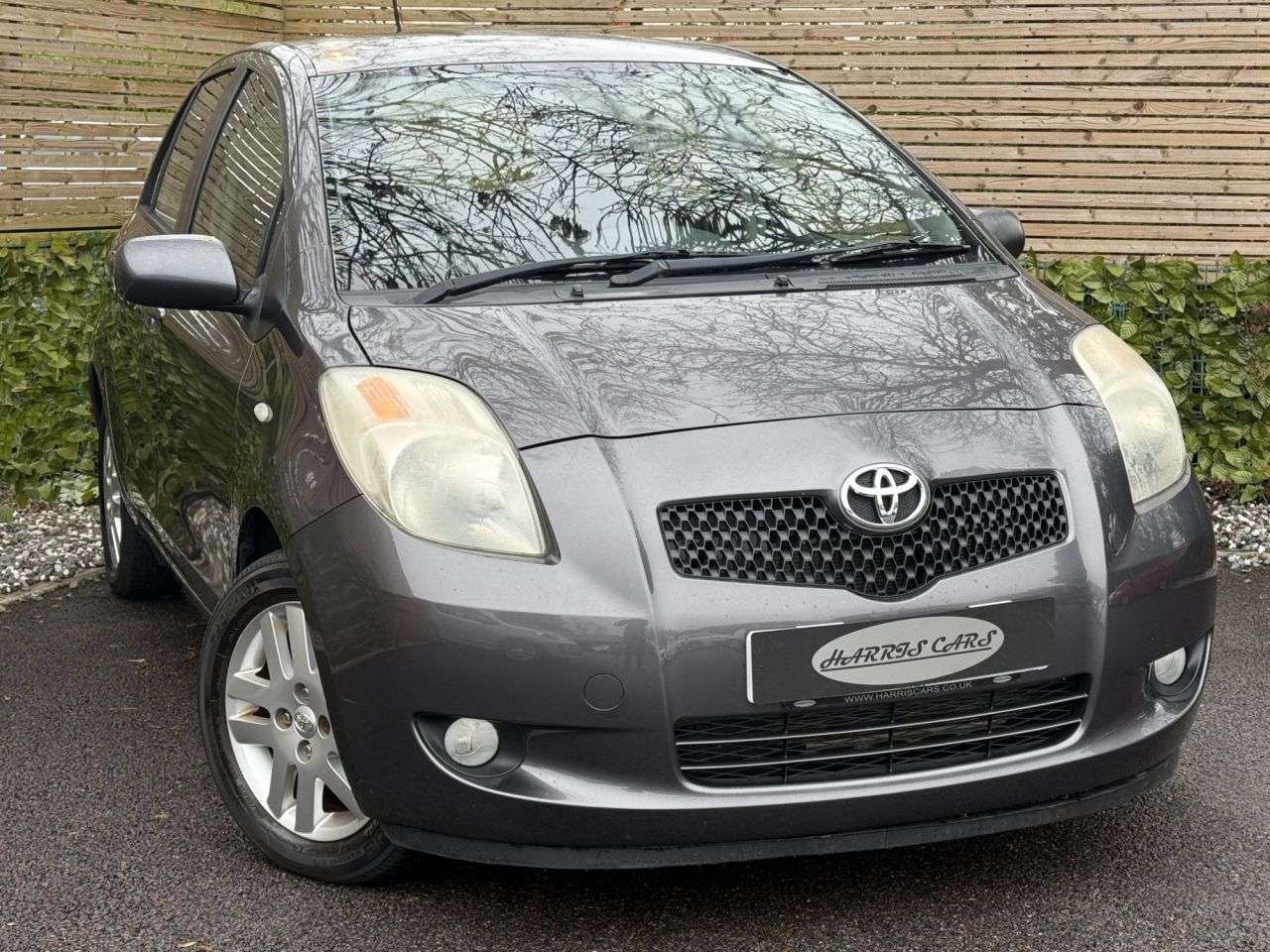 A 2007 TOYOTA YARIS 1.3 VVT-i TR Hatchback 5dr Petrol Manual (141 g/km, 85 bhp) 12 MONTHS AA, F A 2007 TOYOTA YARIS 1.3 VVT-i TR Hatchback 5dr Petrol Manual (141 g/km, 85 bhp) 12 MONTHS AA, F