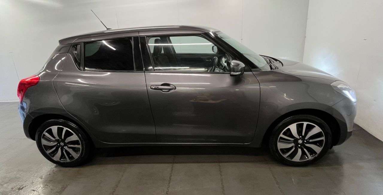 2017 SUZUKI SWIFT 2017 SUZUKI SWIFT