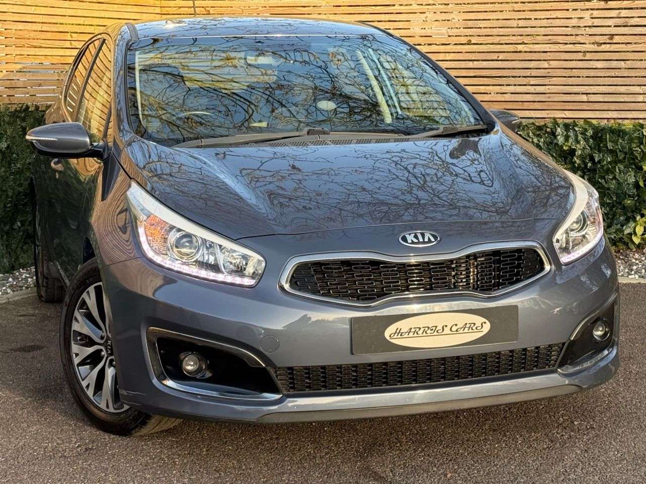 A 2016 KIA CEED 1.6 CRDi 3 Hatchback 5dr Diesel Manual Euro 6 (s/s) (134 bhp) 12 MONTHS AA, A 2016 KIA CEED 1.6 CRDi 3 Hatchback 5dr Diesel Manual Euro 6 (s/s) (134 bhp) 12 MONTHS AA,