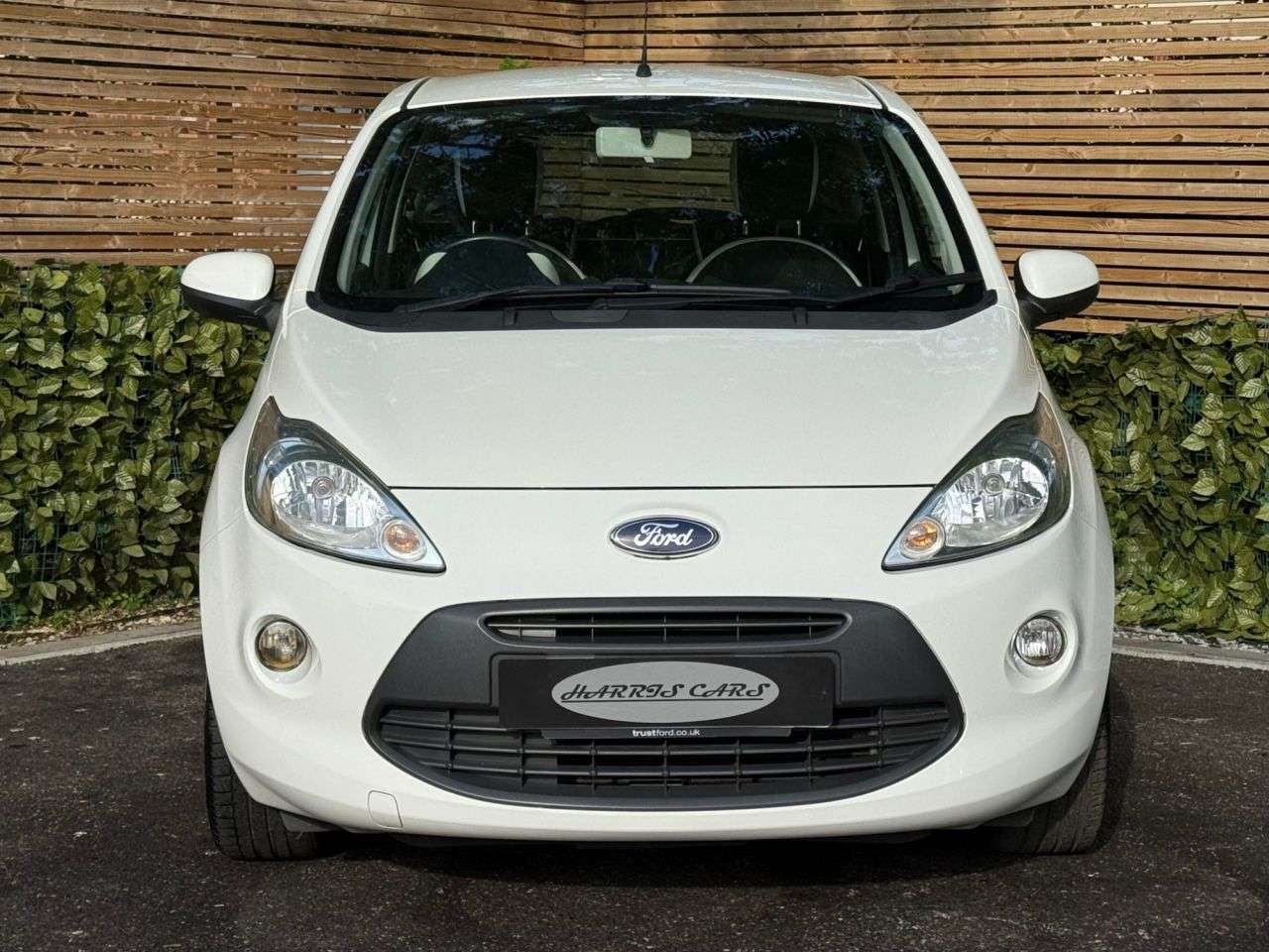 A 2016 FORD KA 1.2 Zetec White Edition Hatchback 3dr Petrol Manual Euro 6 (s/s) (69 ps) 12 A 2016 FORD KA 1.2 Zetec White Edition Hatchback 3dr Petrol Manual Euro 6 (s/s) (69 ps) 12