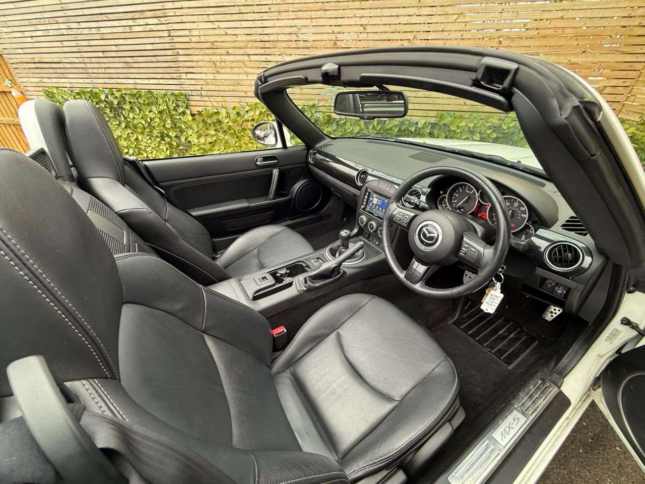 2013 MAZDA MX-5 2013 MAZDA MX-5