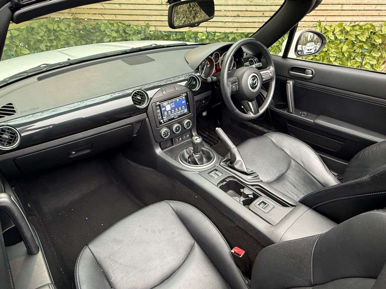 2013 MAZDA MX-5 2013 MAZDA MX-5