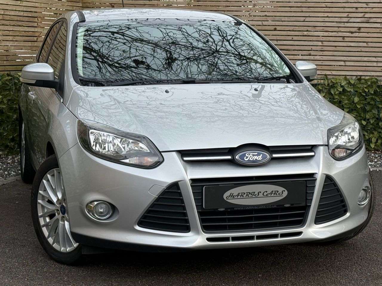 A 2013 FORD FOCUS 1.6 Zetec Hatchback 5dr Petrol Manual Euro 5 (125 ps) 12 MONTHS AA, FRESH S A 2013 FORD FOCUS 1.6 Zetec Hatchback 5dr Petrol Manual Euro 5 (125 ps) 12 MONTHS AA, FRESH S