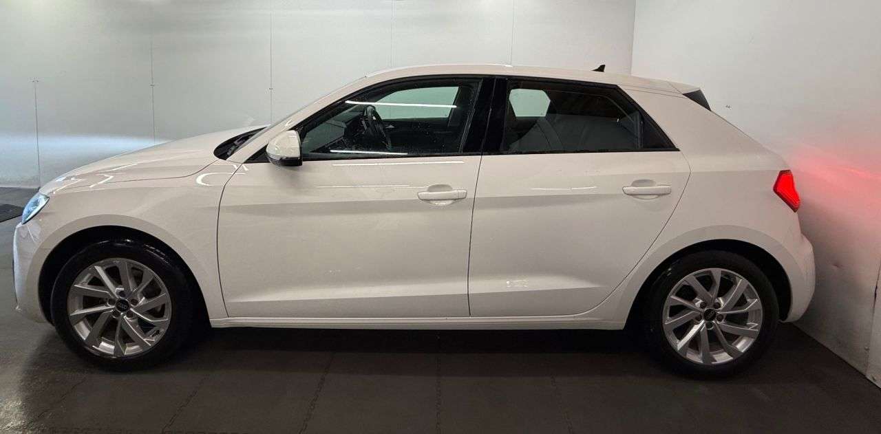 2022 AUDI A1 2022 AUDI A1