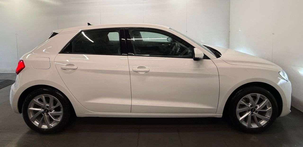2022 AUDI A1 2022 AUDI A1