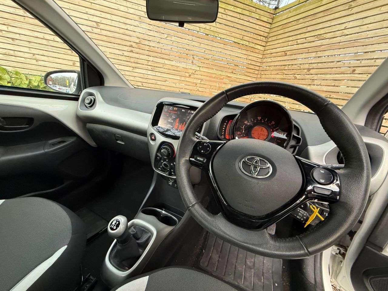 2015 TOYOTA AYGO 2015 TOYOTA AYGO