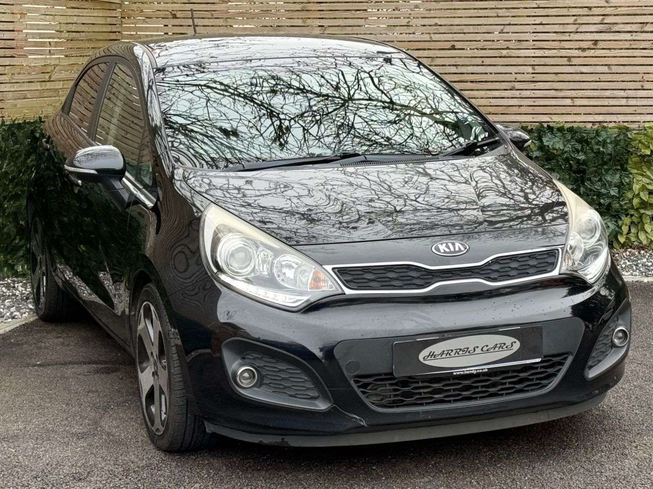 A 2014 KIA RIO 1.4 CRDi EcoDynamics 3 Hatchback 5dr Diesel Manual Euro 5 (s/s) (89 bhp) 12 A 2014 KIA RIO 1.4 CRDi EcoDynamics 3 Hatchback 5dr Diesel Manual Euro 5 (s/s) (89 bhp) 12
