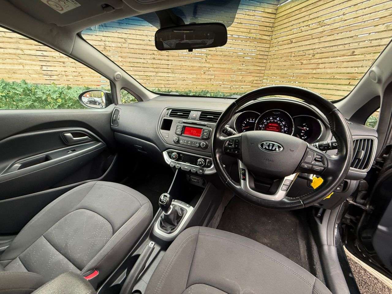 2014 KIA RIO 2014 KIA RIO