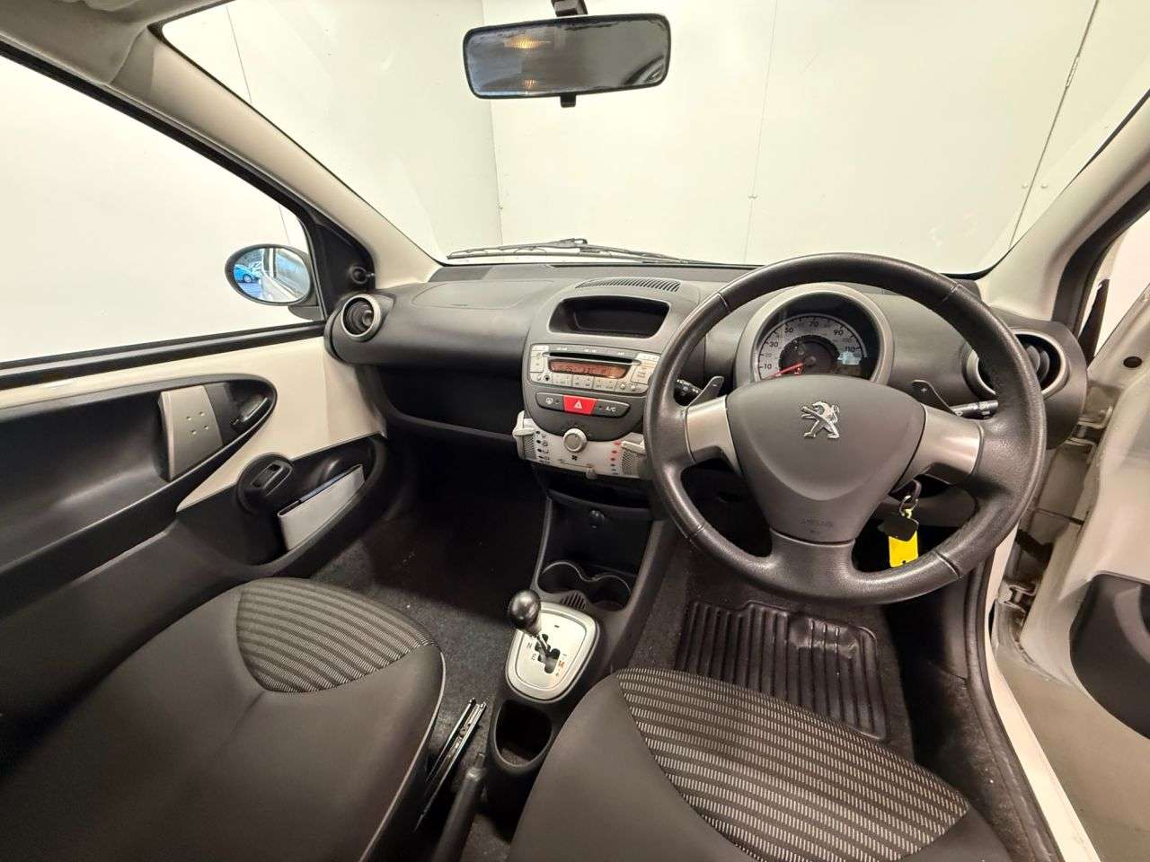 2012 PEUGEOT 107 2012 PEUGEOT 107