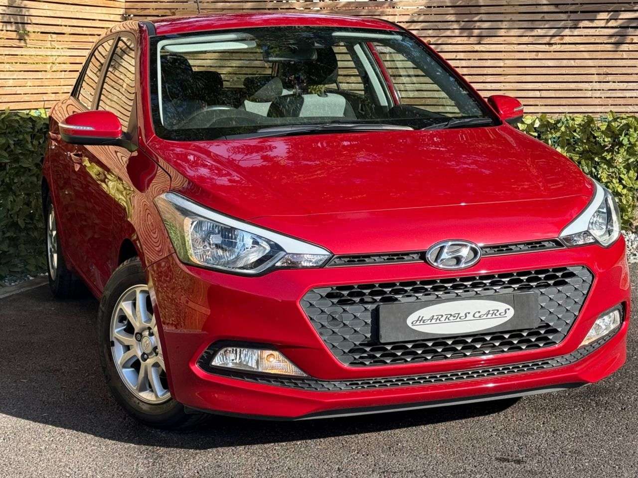A 2017 HYUNDAI I20 1.2 SE Hatchback 5dr Petrol Manual Euro 6 (84 ps) 12 MONTHS AA, FRESH SERVI A 2017 HYUNDAI I20 1.2 SE Hatchback 5dr Petrol Manual Euro 6 (84 ps) 12 MONTHS AA, FRESH SERVI