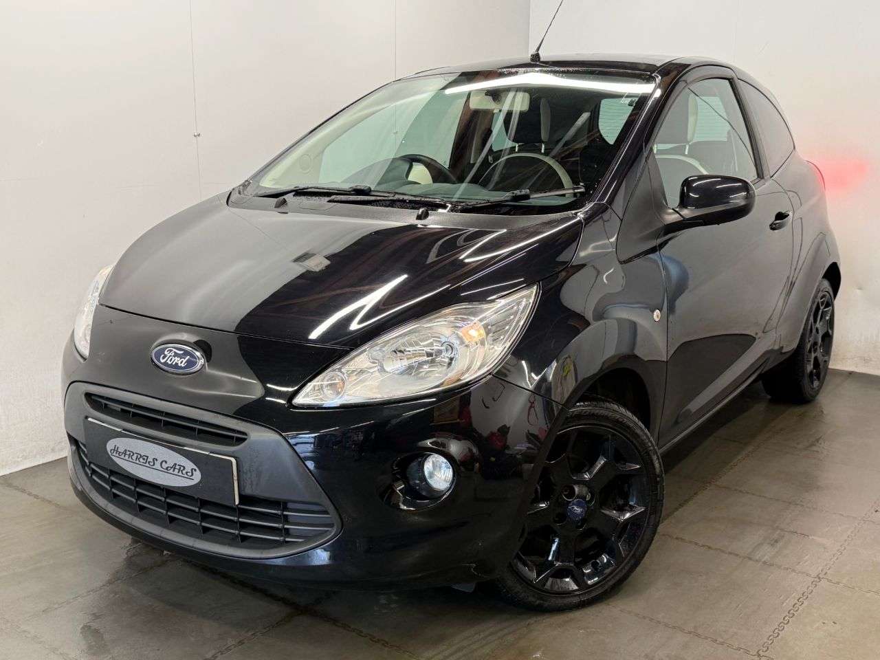 A 2016 FORD KA 1.2 Zetec Black Edition Hatchback 3dr Petrol Manual Euro 6 (s/s) (69 ps) 12 A 2016 FORD KA 1.2 Zetec Black Edition Hatchback 3dr Petrol Manual Euro 6 (s/s) (69 ps) 12