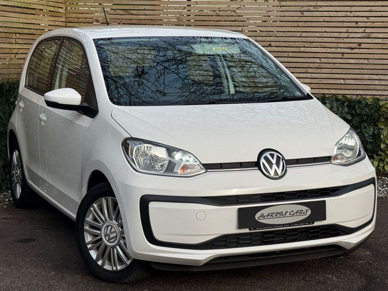 A 2016 VOLKSWAGEN UP! 1.0 Move up! Hatchback 5dr Petrol Manual Euro 6 (60 ps) 12 MONTHS AA, FRESH A 2016 VOLKSWAGEN UP! 1.0 Move up! Hatchback 5dr Petrol Manual Euro 6 (60 ps) 12 MONTHS AA, FRESH