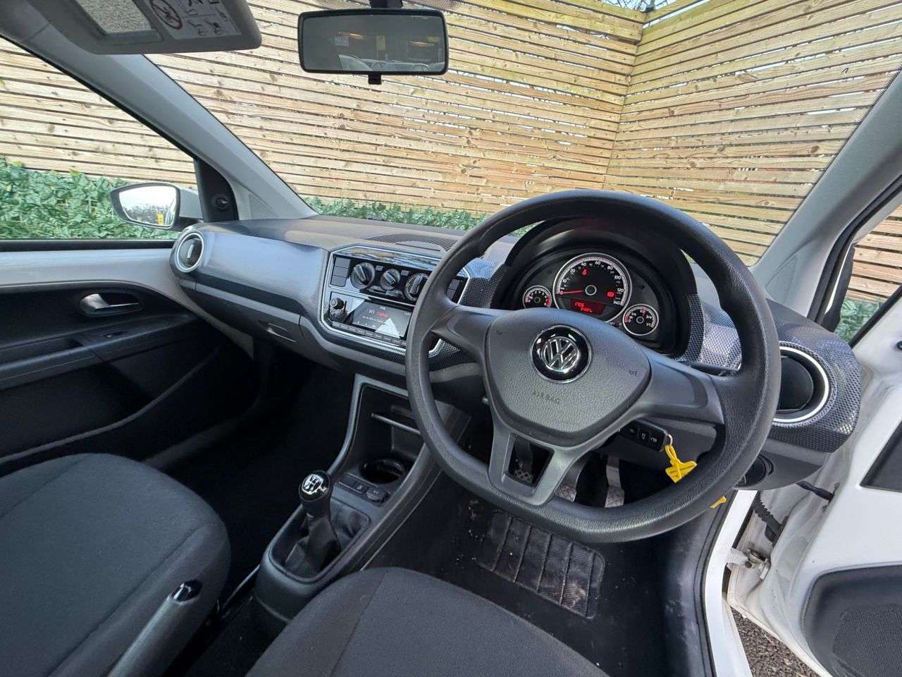 2016 VOLKSWAGEN UP! 2016 VOLKSWAGEN UP!