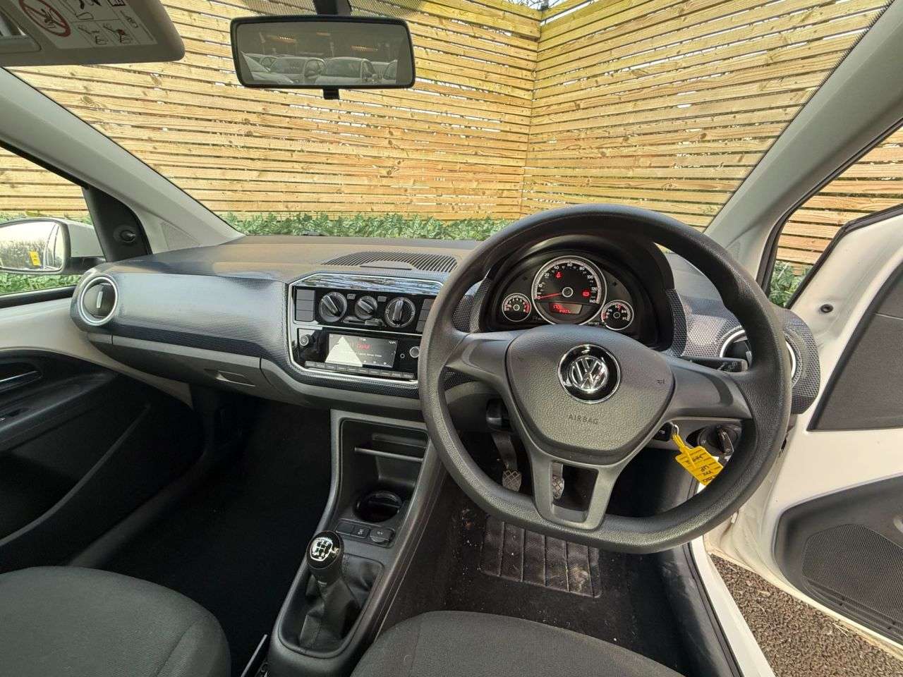 2016 VOLKSWAGEN UP! 2016 VOLKSWAGEN UP!