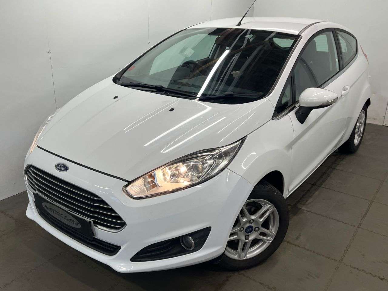 A 2013 FORD FIESTA 1.0 Zetec Hatchback 3dr Petrol Manual Euro 5 (s/s) (80 ps) 12 MONTHS AA, FR A 2013 FORD FIESTA 1.0 Zetec Hatchback 3dr Petrol Manual Euro 5 (s/s) (80 ps) 12 MONTHS AA, FR