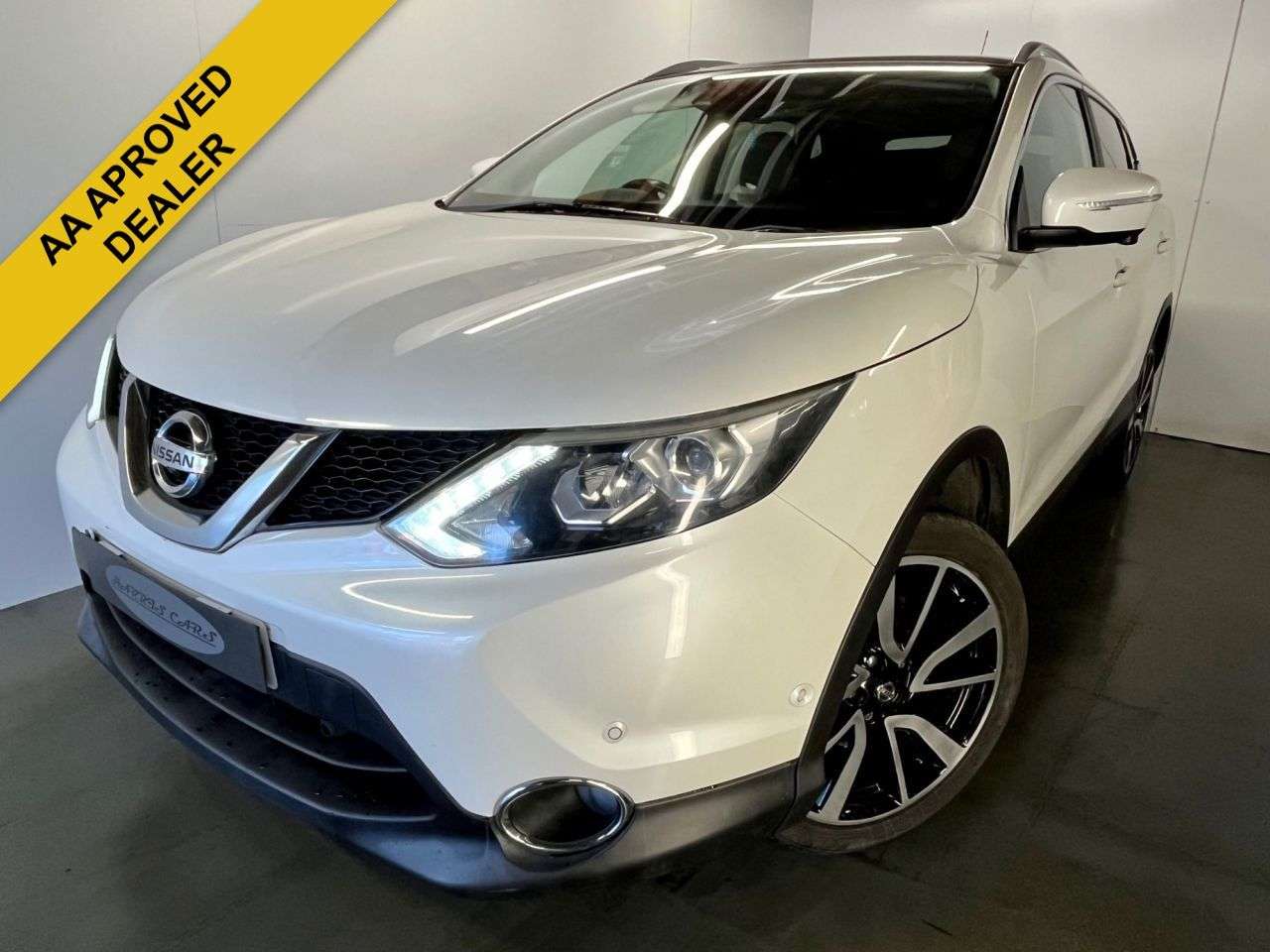 A 2017 NISSAN QASHQAI 1.2 DIG-T Tekna SUV 5dr Petrol Manual 2WD Euro 6 (s/s) (115 ps) 12 MONTHS A A 2017 NISSAN QASHQAI 1.2 DIG-T Tekna SUV 5dr Petrol Manual 2WD Euro 6 (s/s) (115 ps) 12 MONTHS A