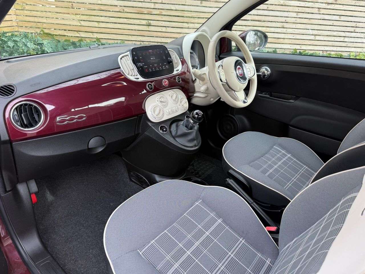 2019 FIAT 500 2019 FIAT 500