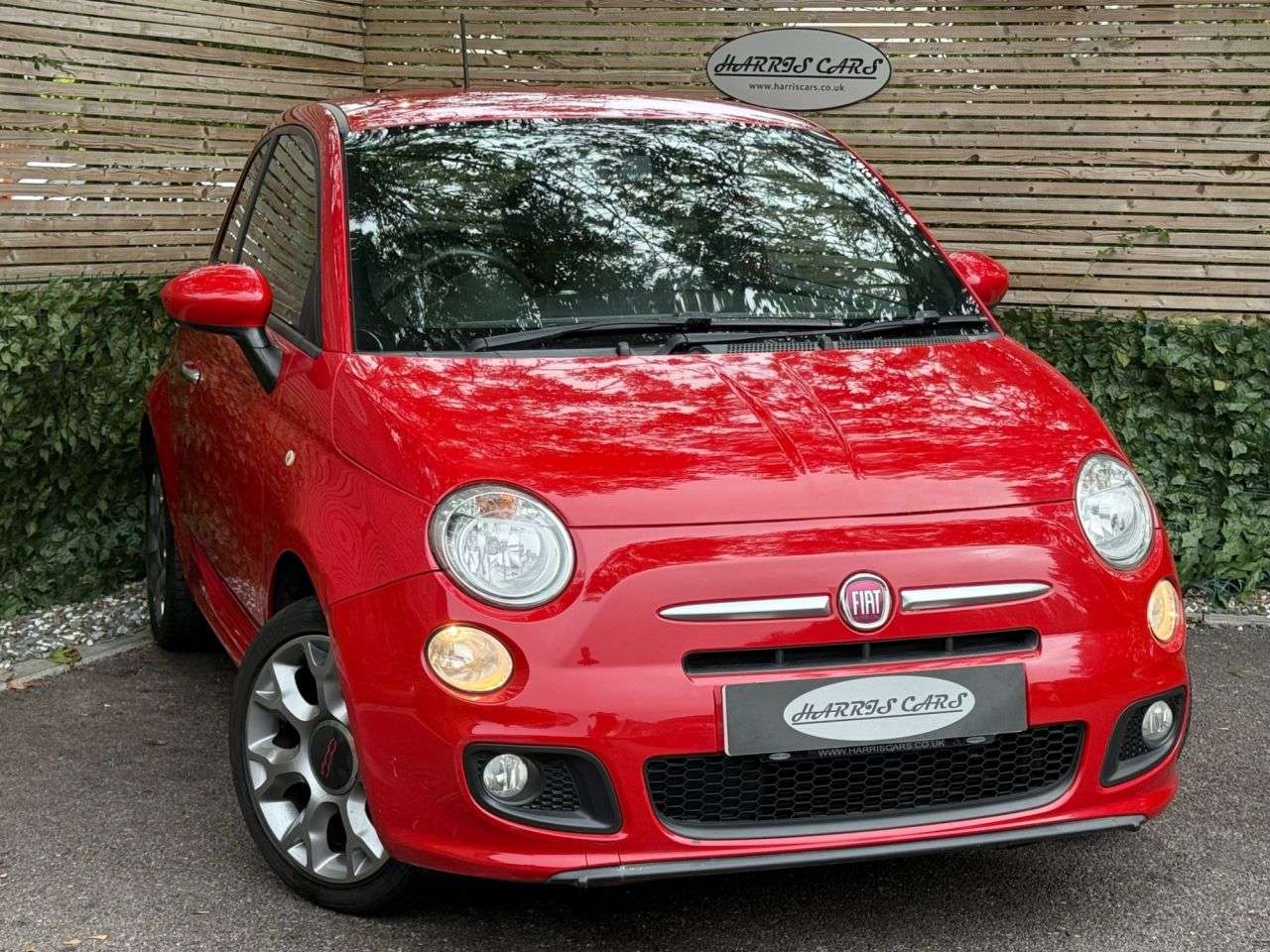 A 2015 FIAT 500 1.2 S Hatchback 3dr Petrol Manual Euro 6 (s/s) (69 bhp) 12 MONTHS AA, FRESH A 2015 FIAT 500 1.2 S Hatchback 3dr Petrol Manual Euro 6 (s/s) (69 bhp) 12 MONTHS AA, FRESH