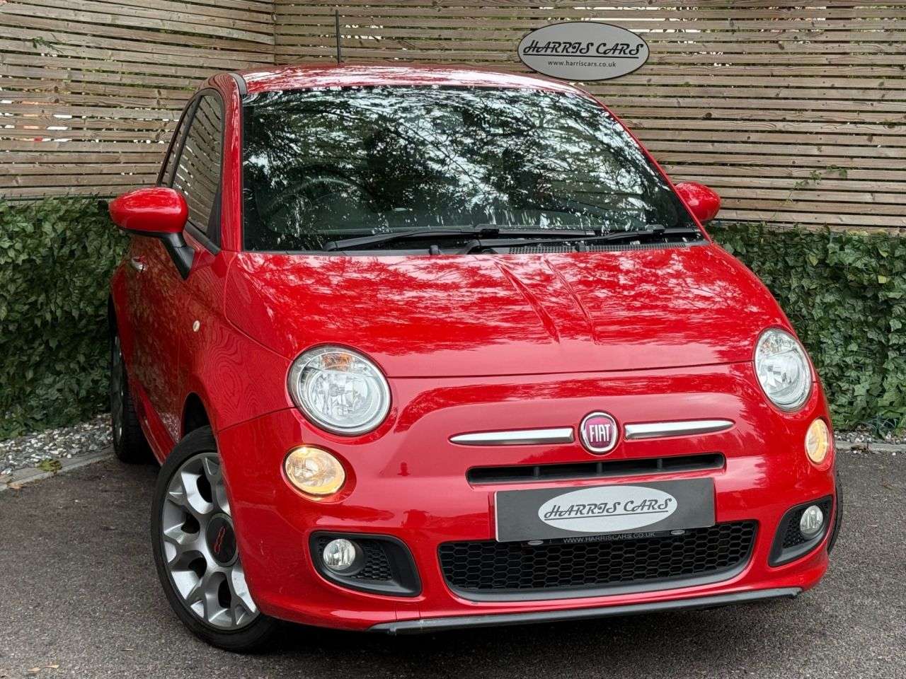 A 2015 FIAT 500 1.2 S Hatchback 3dr Petrol Manual Euro 6 (s/s) (69 bhp) 12 MONTHS AA, FRESH A 2015 FIAT 500 1.2 S Hatchback 3dr Petrol Manual Euro 6 (s/s) (69 bhp) 12 MONTHS AA, FRESH
