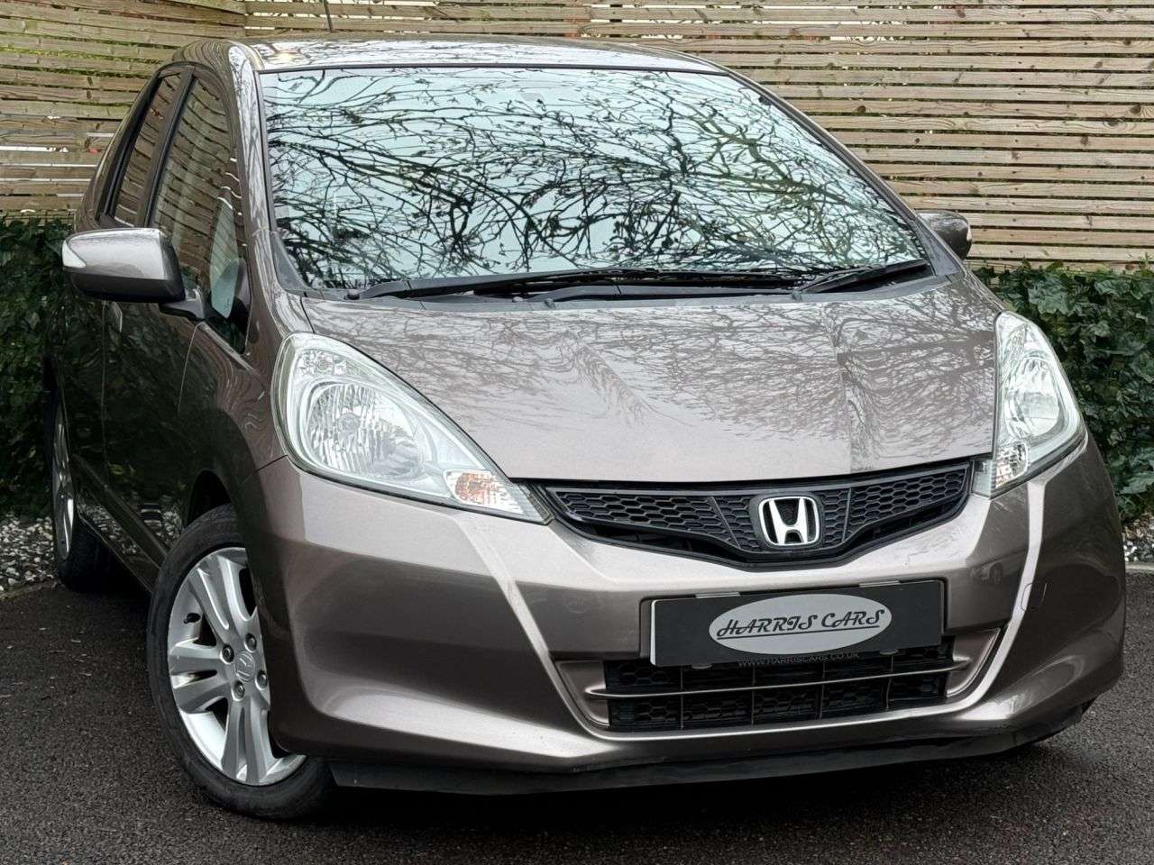 A 2014 HONDA JAZZ 1.4 i-VTEC ES Plus Hatchback 5dr Petrol Manual Euro 5 (99 ps) 12 MONTHS AA, A 2014 HONDA JAZZ 1.4 i-VTEC ES Plus Hatchback 5dr Petrol Manual Euro 5 (99 ps) 12 MONTHS AA,