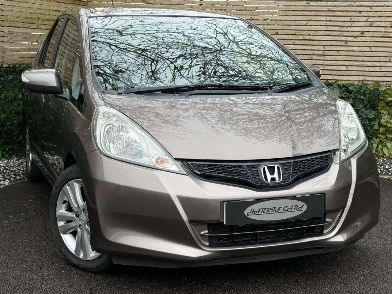 A 2014 HONDA JAZZ 1.4 i-VTEC ES Plus Hatchback 5dr Petrol Manual Euro 5 (99 ps) 12 MONTHS AA, A 2014 HONDA JAZZ 1.4 i-VTEC ES Plus Hatchback 5dr Petrol Manual Euro 5 (99 ps) 12 MONTHS AA,