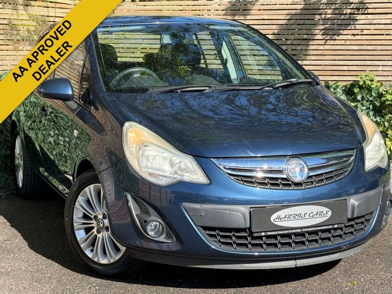 A 2012 VAUXHALL CORSA 1.4 16V SE Hatchback 5dr Petrol Auto Euro 5 (100 ps) 12 MONTHS AA, FRESH SE A 2012 VAUXHALL CORSA 1.4 16V SE Hatchback 5dr Petrol Auto Euro 5 (100 ps) 12 MONTHS AA, FRESH SE
