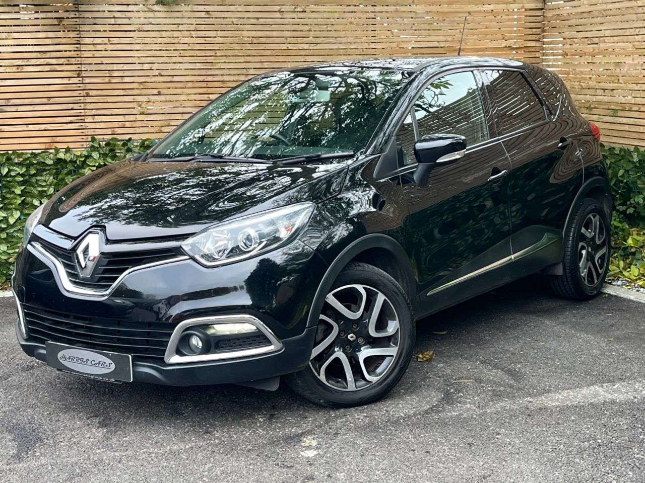 A 2017 RENAULT CAPTUR 1.5 dCi ENERGY Dynamique S Nav SUV 5dr Diesel Manual Euro 6 (s/s) (90 ps) 1 A 2017 RENAULT CAPTUR 1.5 dCi ENERGY Dynamique S Nav SUV 5dr Diesel Manual Euro 6 (s/s) (90 ps) 1