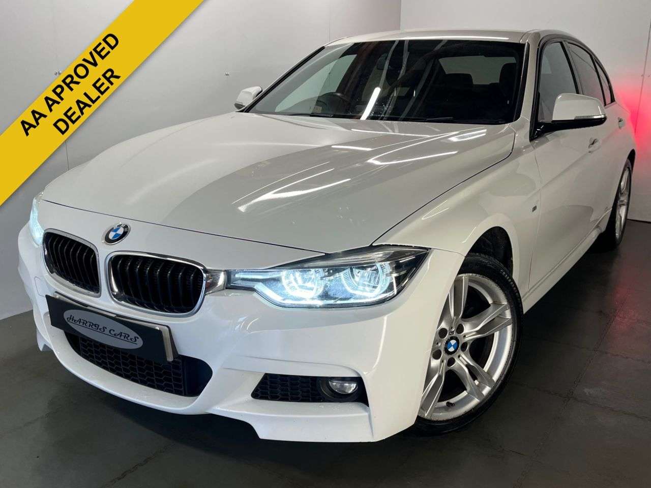 A 2016 BMW 3 SERIES 2.0 320d M Sport Saloon 4dr Diesel Auto xDrive Euro 6 (s/s) (190 ps) 12 MON A 2016 BMW 3 SERIES 2.0 320d M Sport Saloon 4dr Diesel Auto xDrive Euro 6 (s/s) (190 ps) 12 MON