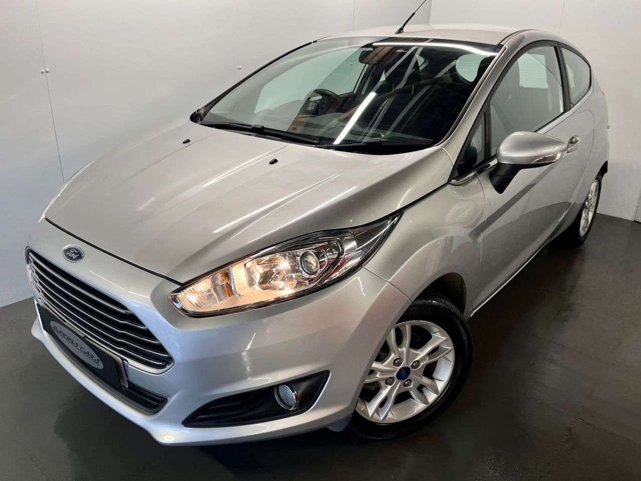 A 2015 FORD FIESTA 1.25 Zetec Hatchback 3dr Petrol Manual Euro 6 (82 ps) 12 MONTHS AA, FRESH S A 2015 FORD FIESTA 1.25 Zetec Hatchback 3dr Petrol Manual Euro 6 (82 ps) 12 MONTHS AA, FRESH S