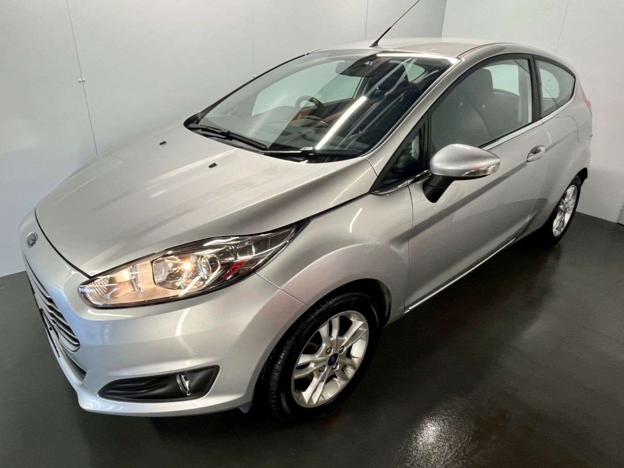A 2015 FORD FIESTA 1.25 Zetec Hatchback 3dr Petrol Manual Euro 6 (82 ps) 12 MONTHS AA, FRESH S A 2015 FORD FIESTA 1.25 Zetec Hatchback 3dr Petrol Manual Euro 6 (82 ps) 12 MONTHS AA, FRESH S