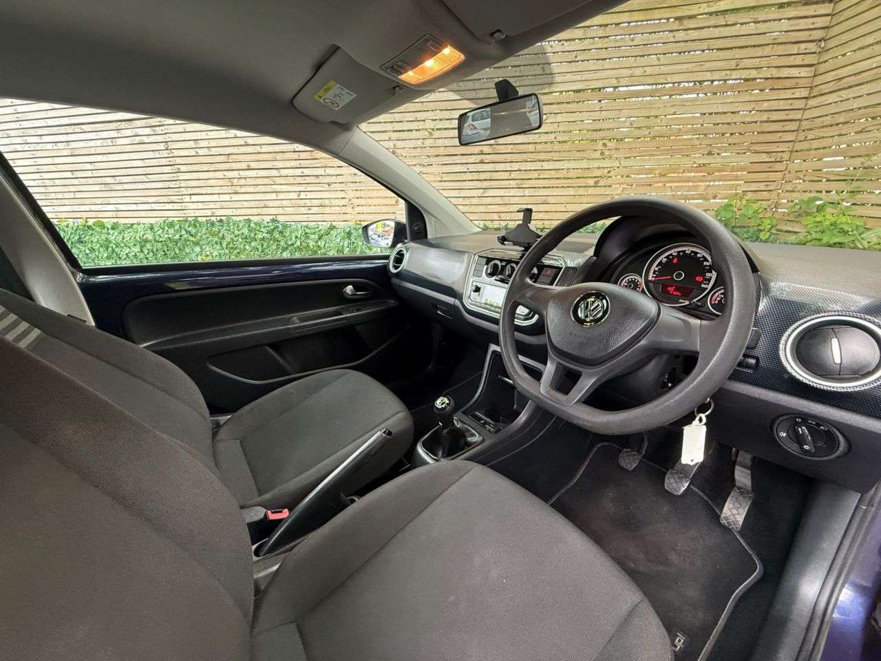 2017 VOLKSWAGEN UP! 2017 VOLKSWAGEN UP!