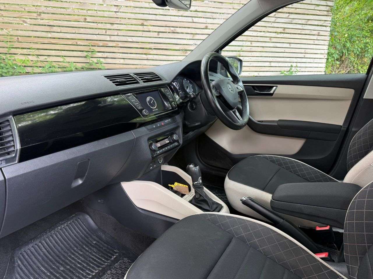2016 SKODA FABIA 2016 SKODA FABIA