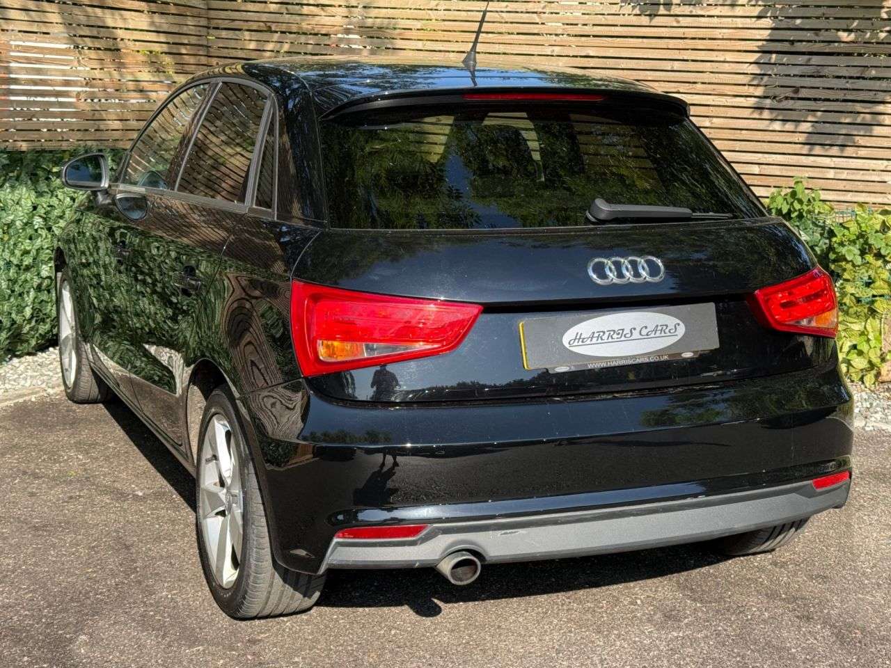 2016 AUDI A1 2016 AUDI A1