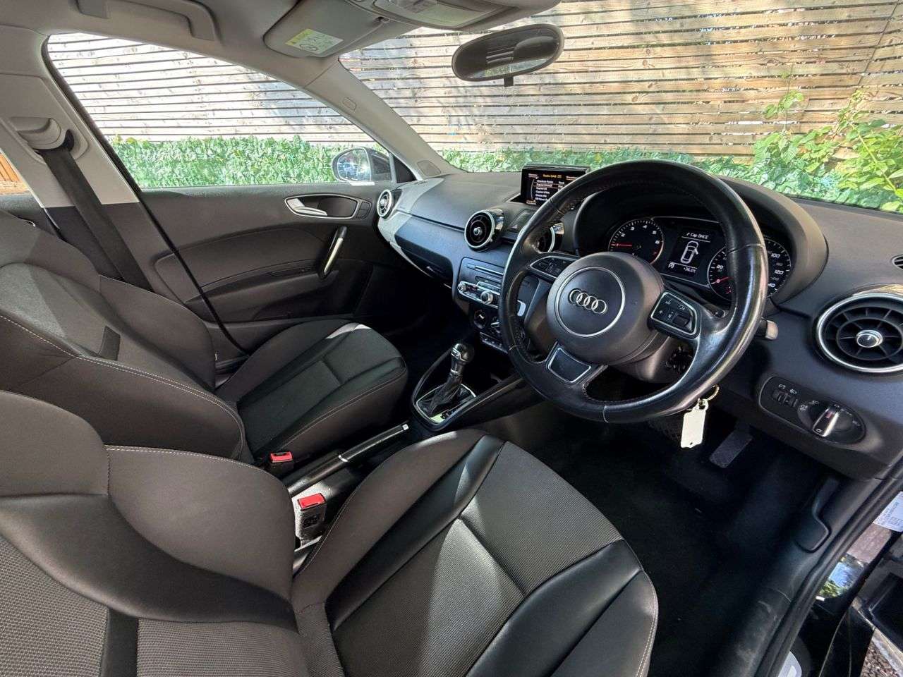 2016 AUDI A1 2016 AUDI A1
