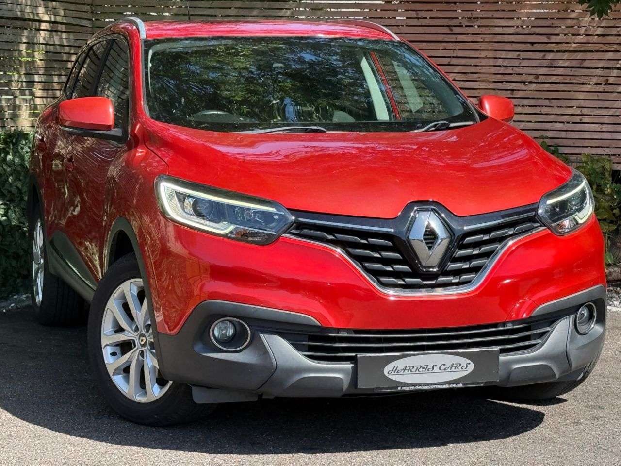 A 2017 RENAULT KADJAR 1.5 dCi Dynamique Nav SUV 5dr Diesel EDC Euro 6 (s/s) (110 ps) 12 MONTHS AA A 2017 RENAULT KADJAR 1.5 dCi Dynamique Nav SUV 5dr Diesel EDC Euro 6 (s/s) (110 ps) 12 MONTHS AA