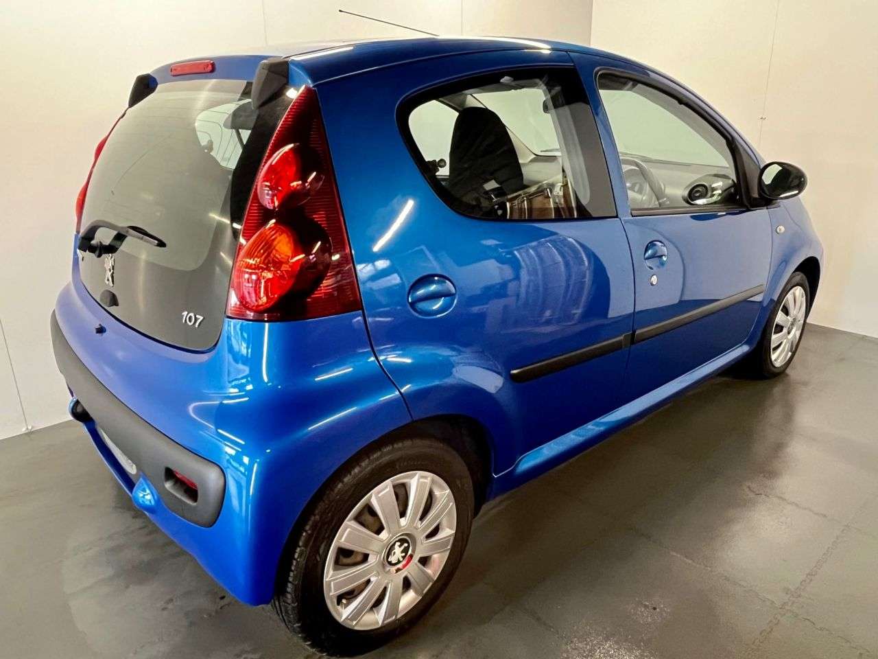 2012 PEUGEOT 107 2012 PEUGEOT 107