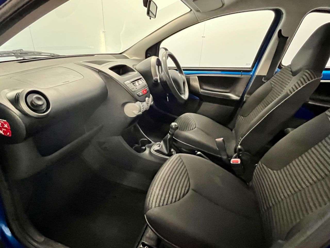 2012 PEUGEOT 107 2012 PEUGEOT 107