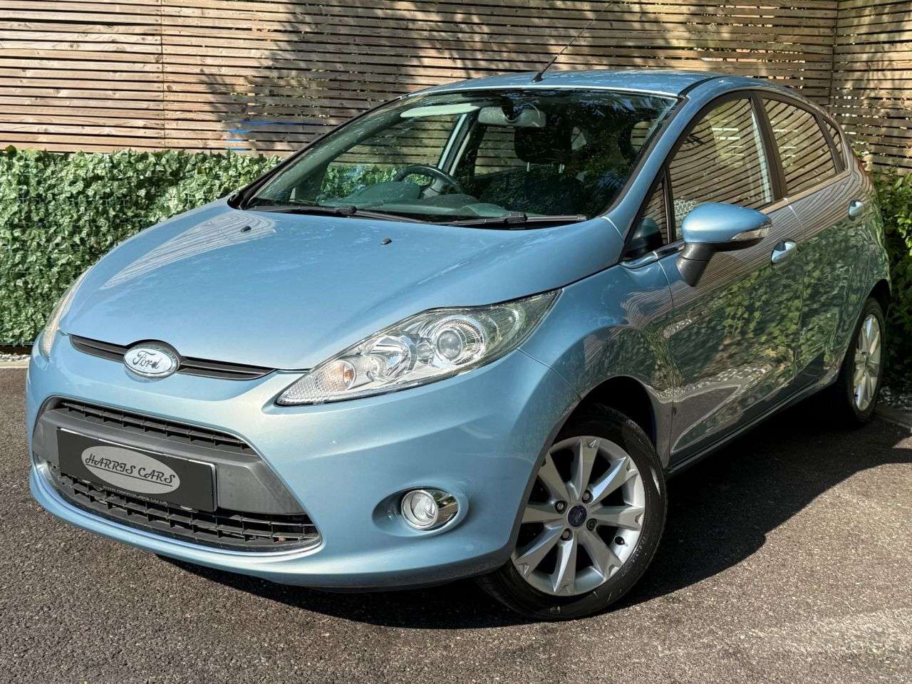 A 2010 FORD FIESTA 1.25 Zetec Hatchback 5dr Petrol Manual (133 g/km, 81 bhp) 12 MONTHS AA, FRE A 2010 FORD FIESTA 1.25 Zetec Hatchback 5dr Petrol Manual (133 g/km, 81 bhp) 12 MONTHS AA, FRE