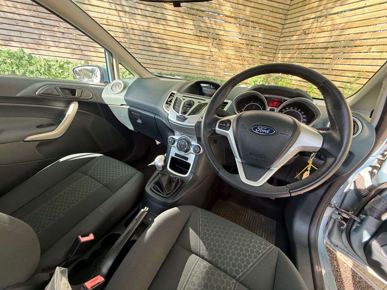 2010 FORD FIESTA 2010 FORD FIESTA