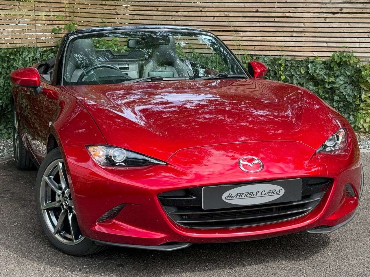 A 2021 MAZDA MX-5 2.0 SKYACTIV-G Sport Tech Convertible 2dr Petrol Manual Euro 6 (s/s) (184 p A 2021 MAZDA MX-5 2.0 SKYACTIV-G Sport Tech Convertible 2dr Petrol Manual Euro 6 (s/s) (184 p