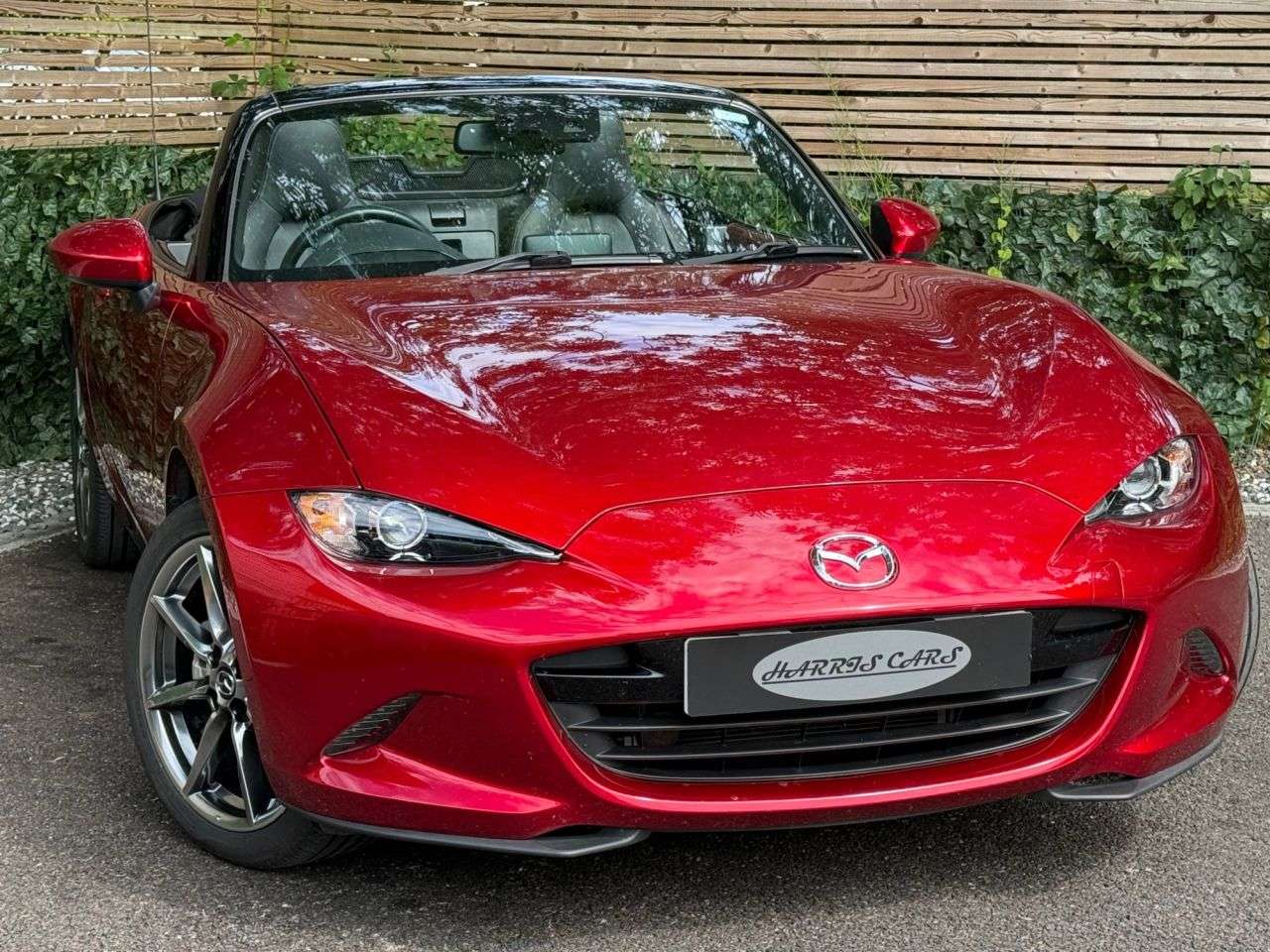 A 2021 MAZDA MX-5 2.0 SKYACTIV-G Sport Tech Convertible 2dr Petrol Manual Euro 6 (s/s) (184 p A 2021 MAZDA MX-5 2.0 SKYACTIV-G Sport Tech Convertible 2dr Petrol Manual Euro 6 (s/s) (184 p