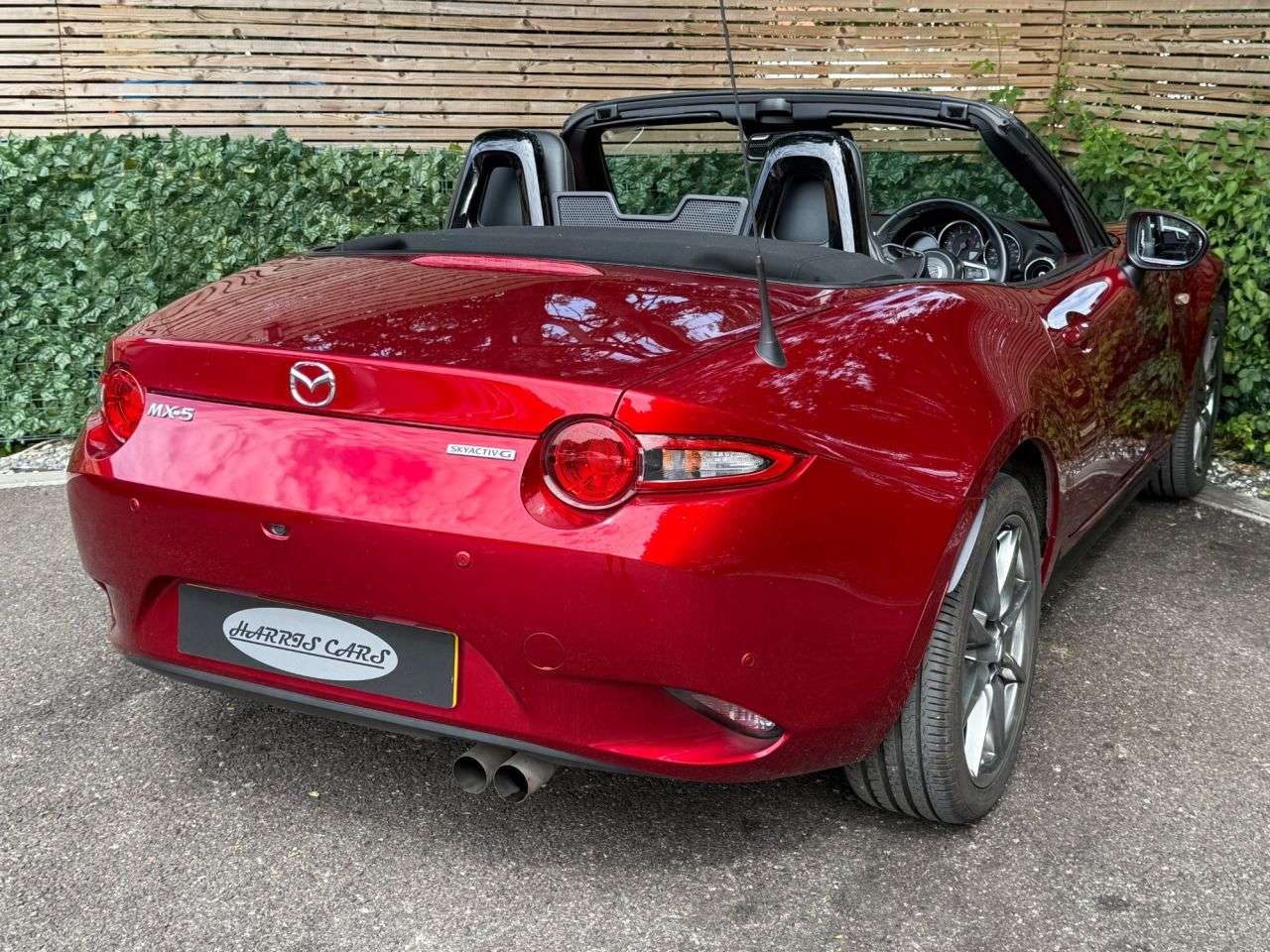 2021 MAZDA MX-5 2021 MAZDA MX-5