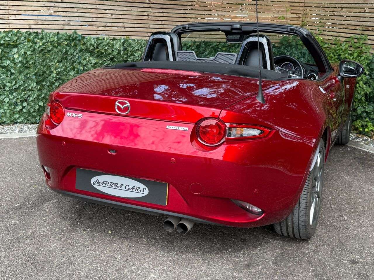 2021 MAZDA MX-5 2021 MAZDA MX-5