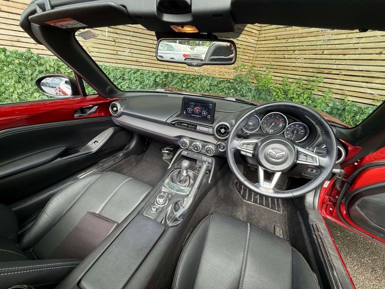 2021 MAZDA MX-5 2021 MAZDA MX-5
