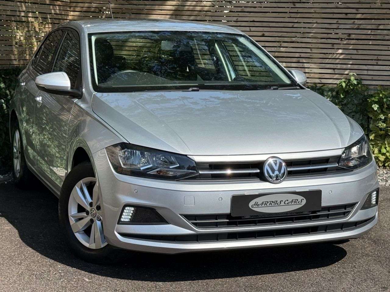 A 2018 VOLKSWAGEN POLO 1.0 TSI SE Hatchback 5dr Petrol Manual Euro 6 (s/s) (95 ps) 12 MONTHS AA, F A 2018 VOLKSWAGEN POLO 1.0 TSI SE Hatchback 5dr Petrol Manual Euro 6 (s/s) (95 ps) 12 MONTHS AA, F