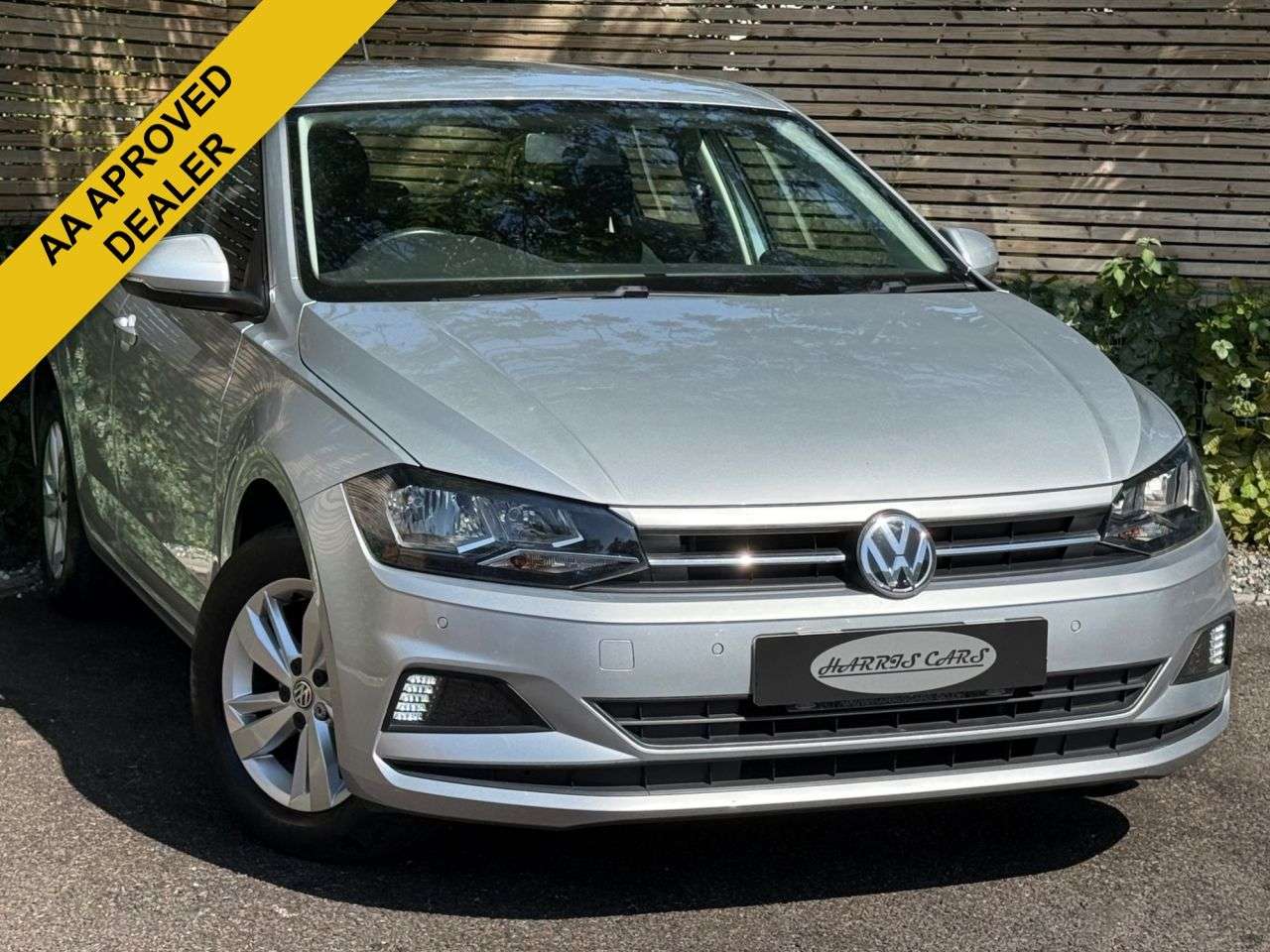 A 2018 VOLKSWAGEN POLO 1.0 TSI SE Hatchback 5dr Petrol Manual Euro 6 (s/s) (95 ps) 12 MONTHS AA, F A 2018 VOLKSWAGEN POLO 1.0 TSI SE Hatchback 5dr Petrol Manual Euro 6 (s/s) (95 ps) 12 MONTHS AA, F