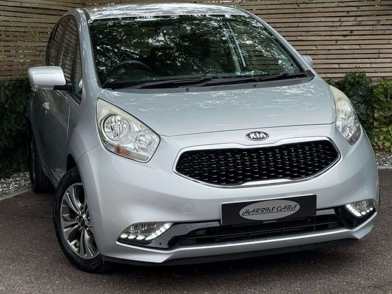 A 2016 KIA VENGA 1.6 3 MPV 5dr Petrol Auto Euro 6 (123 bhp) 12 MONTHS AA, FRESH SERVICE A 2016 KIA VENGA 1.6 3 MPV 5dr Petrol Auto Euro 6 (123 bhp) 12 MONTHS AA, FRESH SERVICE