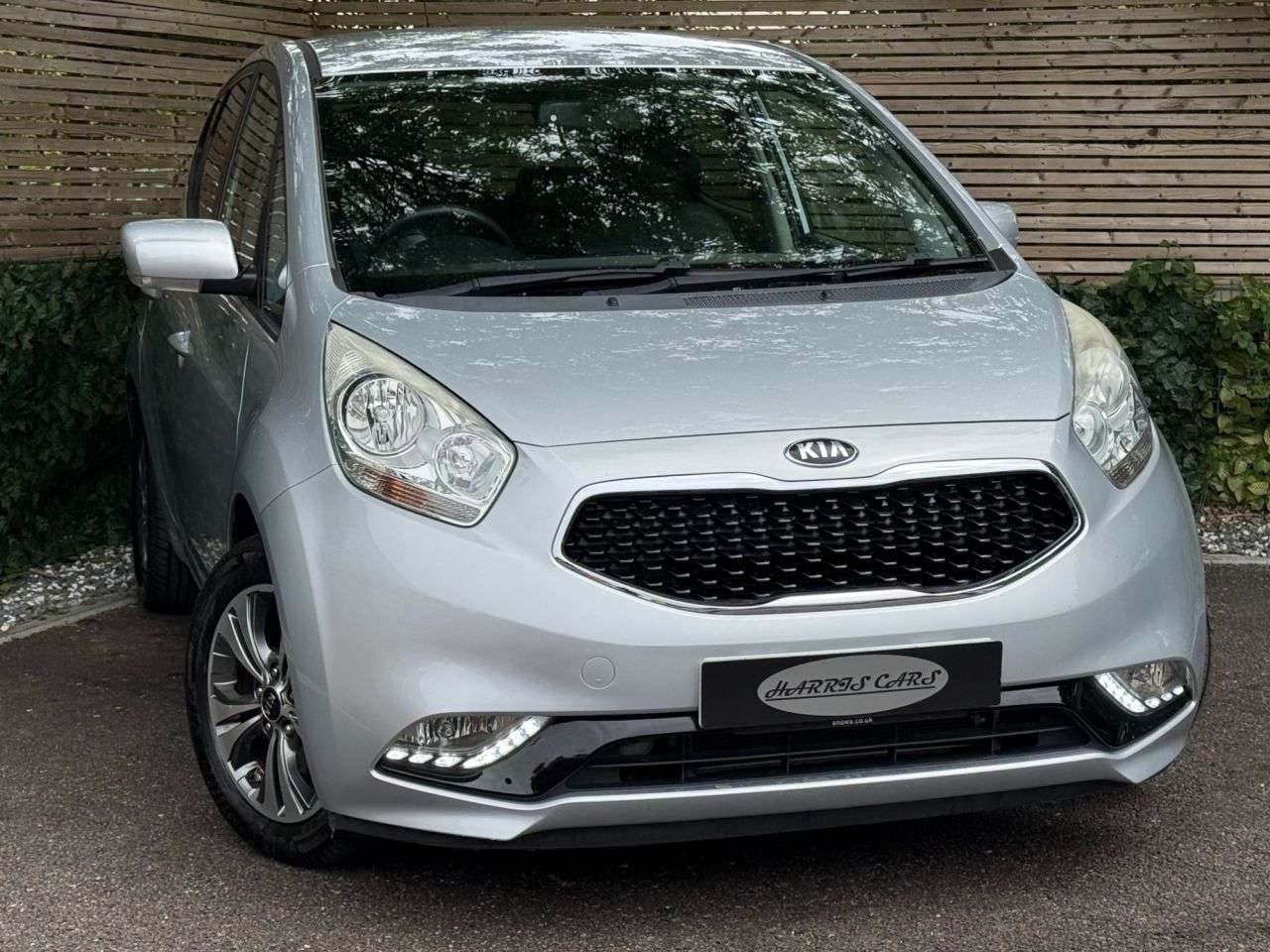 A 2016 KIA VENGA 1.6 3 MPV 5dr Petrol Auto Euro 6 (123 bhp) 12 MONTHS AA, FRESH SERVICE A 2016 KIA VENGA 1.6 3 MPV 5dr Petrol Auto Euro 6 (123 bhp) 12 MONTHS AA, FRESH SERVICE
